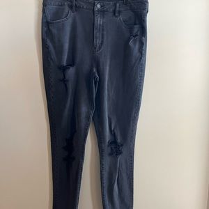 American Eagle Size 16 long super stretch mid waist destructed jeans